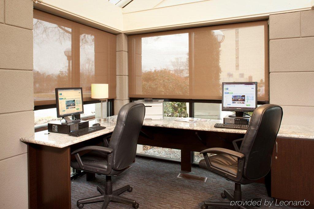 Holiday Inn Express Boston-Waltham By Ihg Üzleti fotó